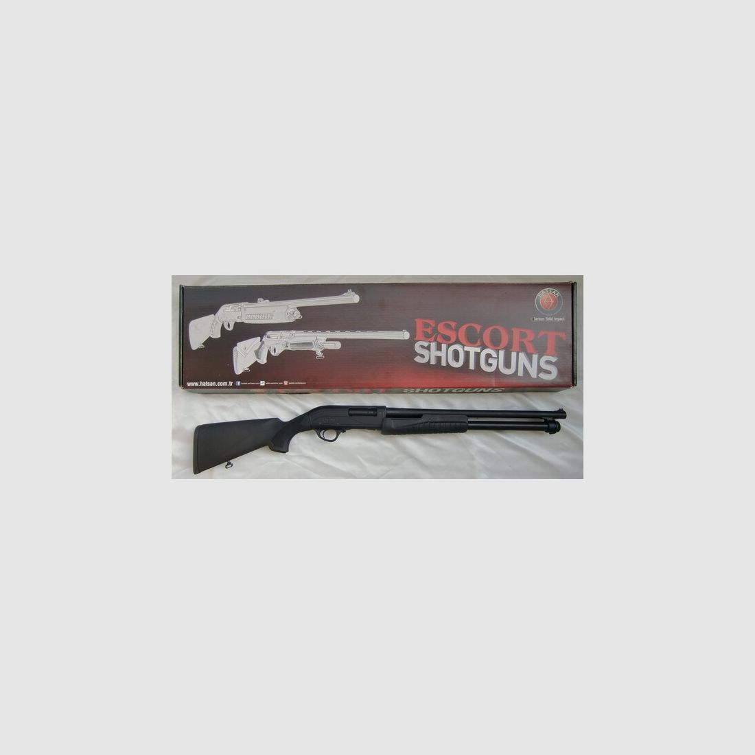 VORDERSCHAFT-REPETIERFLINTE ESCORT "AIM GUARD", Kal. 12/76, NEUWAFFE ZUM PREIS EINER GEBRAUCHTEN!!!