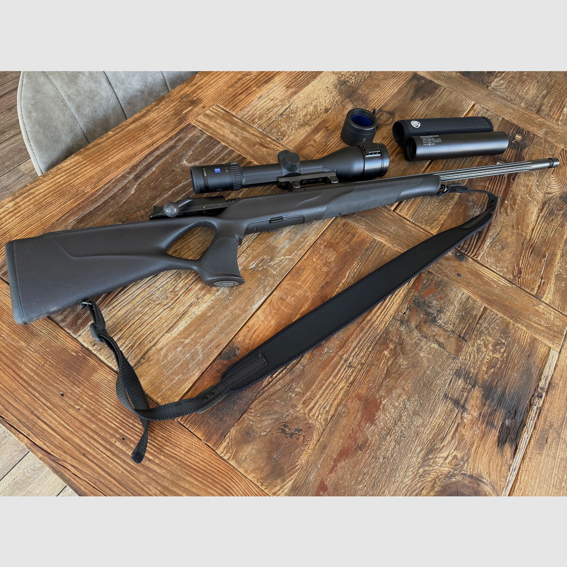 Blaser R8 Professional Success .308 Win – hunting match – Zeiss V6 – Hausken JD224 – full equipment incl. premium ammunition!