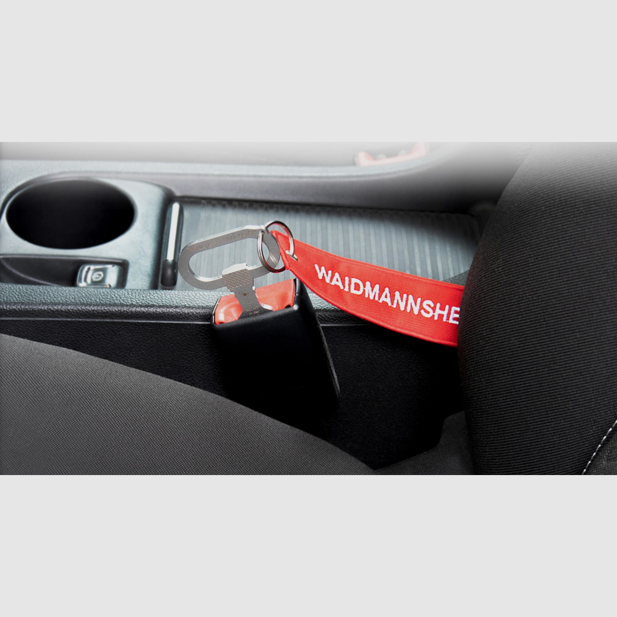 HALDER 22330.0981 Push & Go seat belt buckle adapter with warning flag