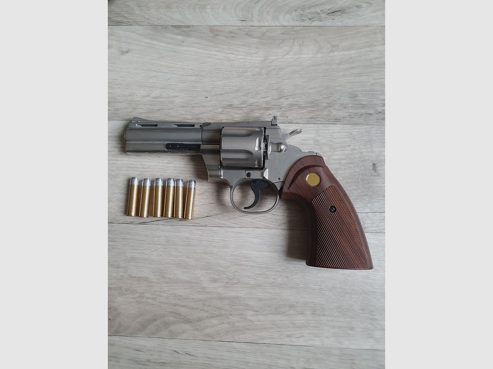 Airsoft Revolver 