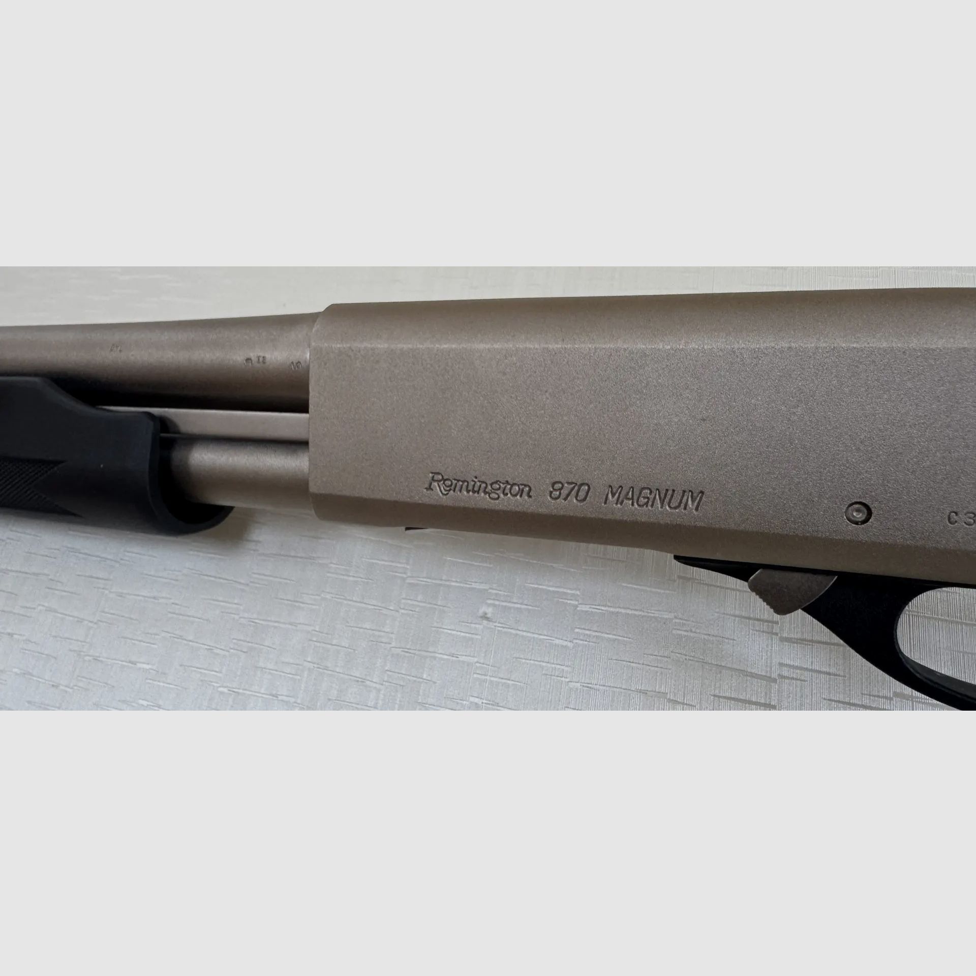 Remington 870 SP Marine Magnum – as new, lightly used pump-action shotgun in caliber 12/76