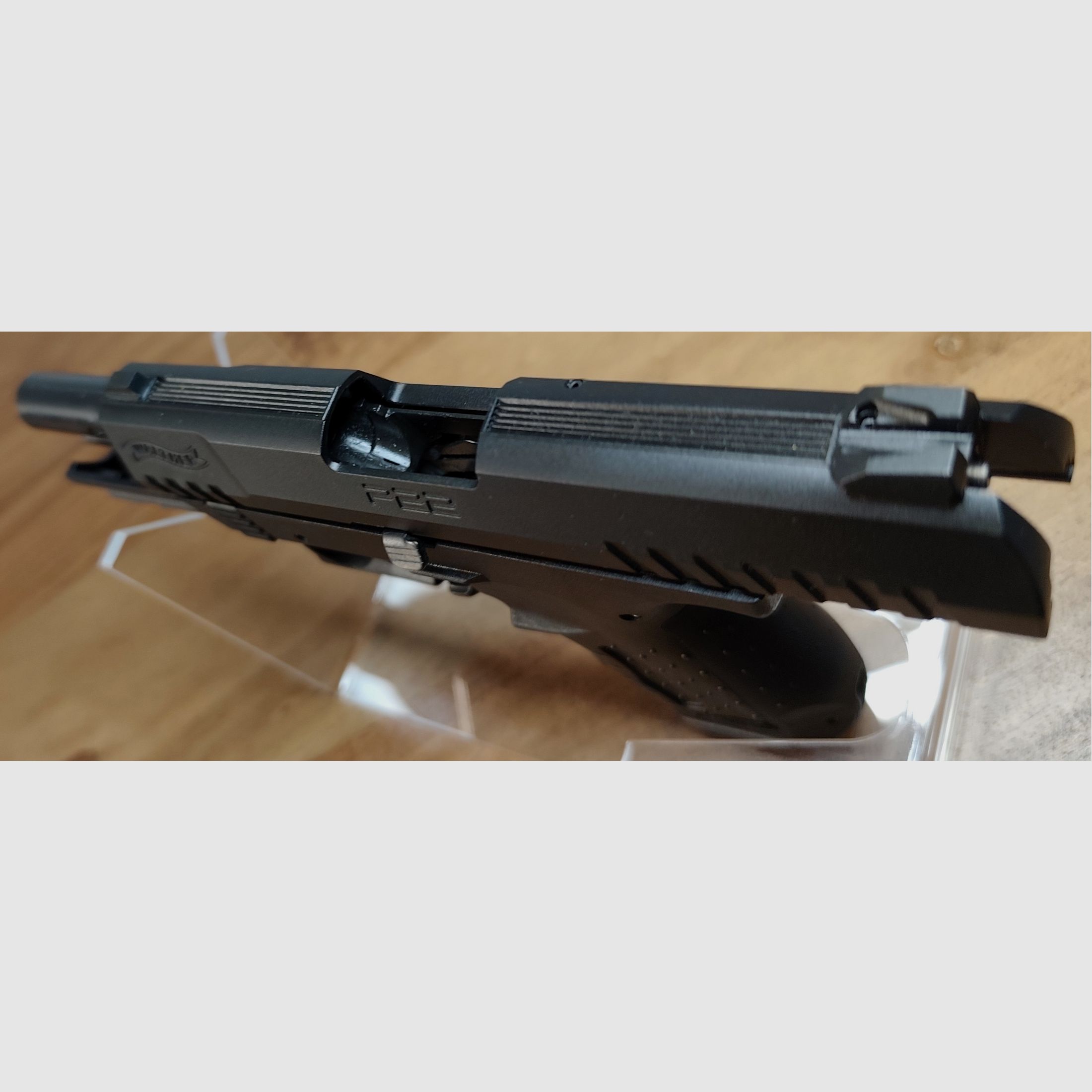 Walther P 22 czarny PTB 778 w stanie nowym OVP + amunicja