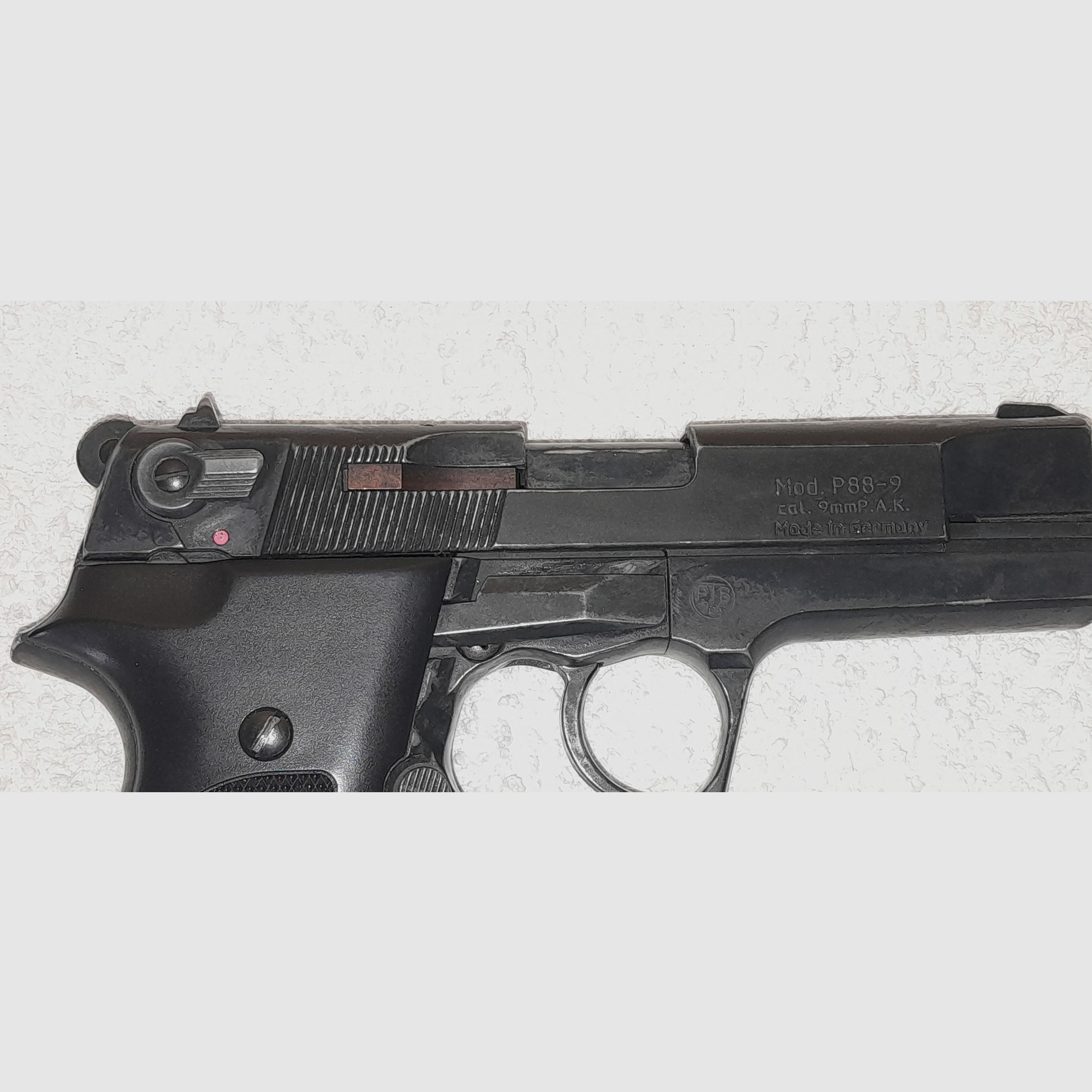 Walther P88 Compact Kal. 9mm P.A.K. im Used-Look