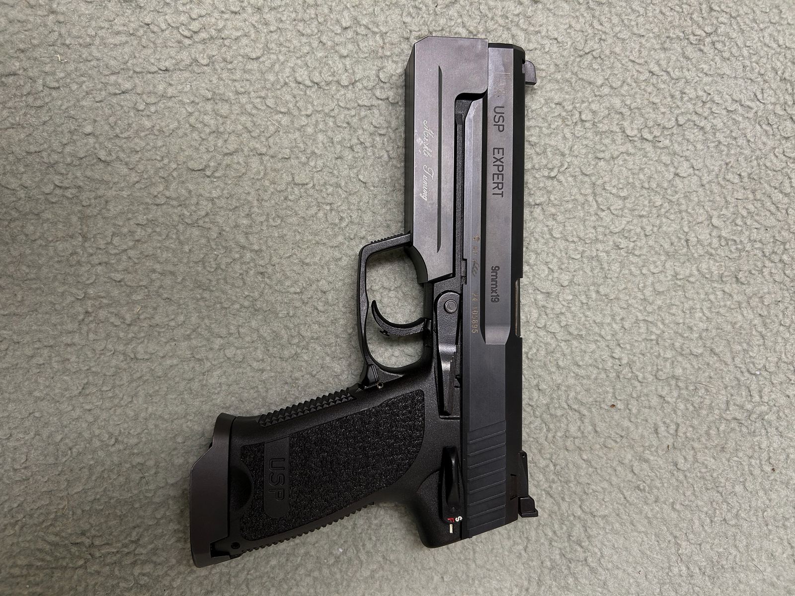 Heckler & Koch USP Expert