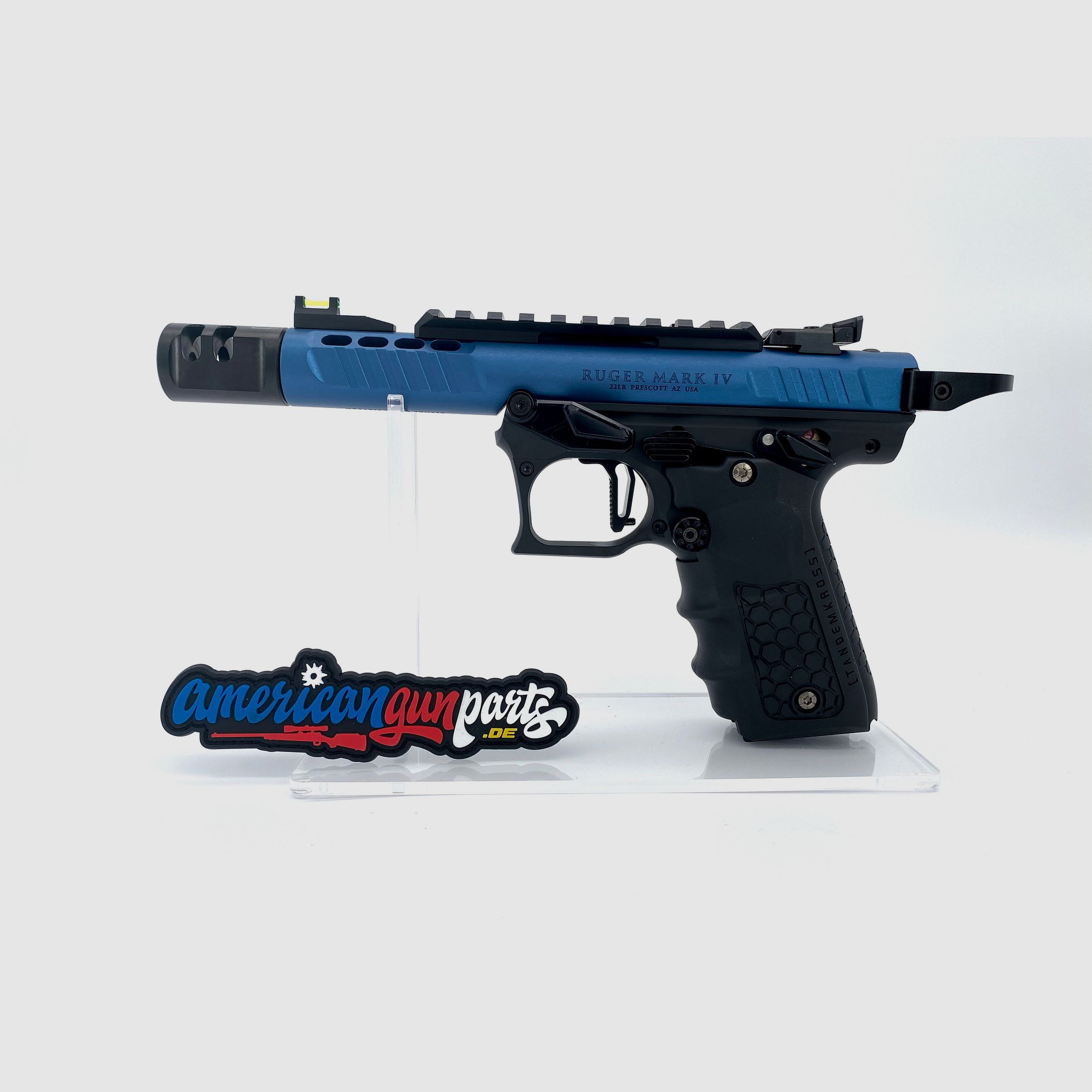 Tandemkross TANDEMIZED Ruger Mark IV 22/45 Race Gun - blauer 43691 Upper, schwarzer Lower, schwarze Bedienelemente, Bild 1 von 2