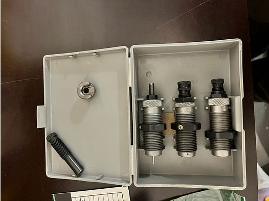 RCBS Hartmetall Matrizensatz 45 ACP mit passenden RCBS Hülsenhalter