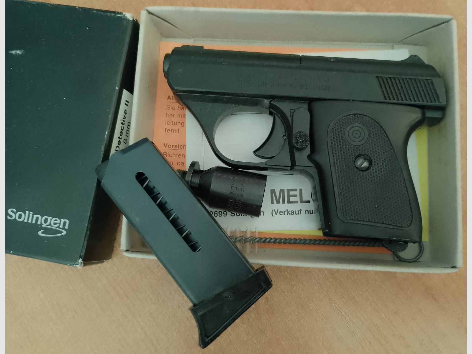 Seltene ME 8 Detective 8mm Knall im PTB 100/2 mit Verpackung!