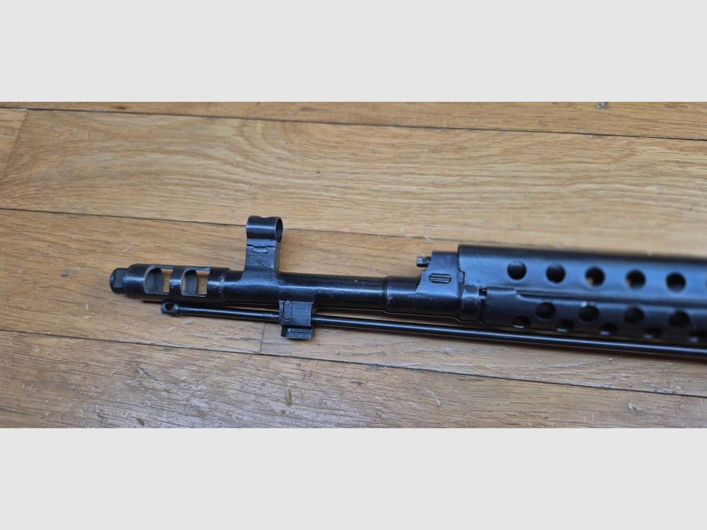 Emblematisches sowjetisches Selbstladegewehr SVT-40 – Tula Arsenal 1944 – Mono-Nummer (ohne elektrische Markierung) – Originalkaliber 7,62x54r – TBE+, Bild 29 von 32
