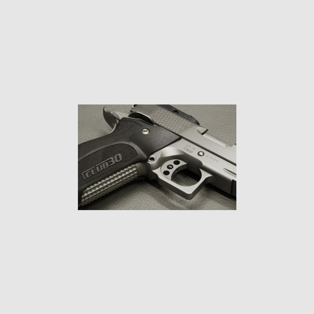 1911 Club 30 Reptile Pistole / Kaliber .45 ACP / Silber CrN PVD beschichtet, Bild 2 von 5
