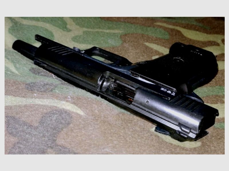 Record 2015 pistola a salve brunita (PTB 913)