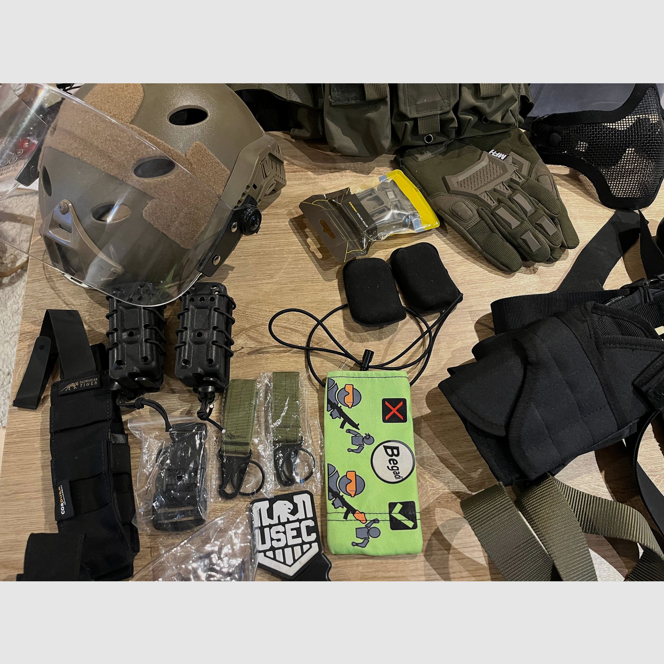 VFC MP7A1 GBBR con vari accessori