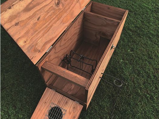 Trap box for Conibear medium-sized kill trap