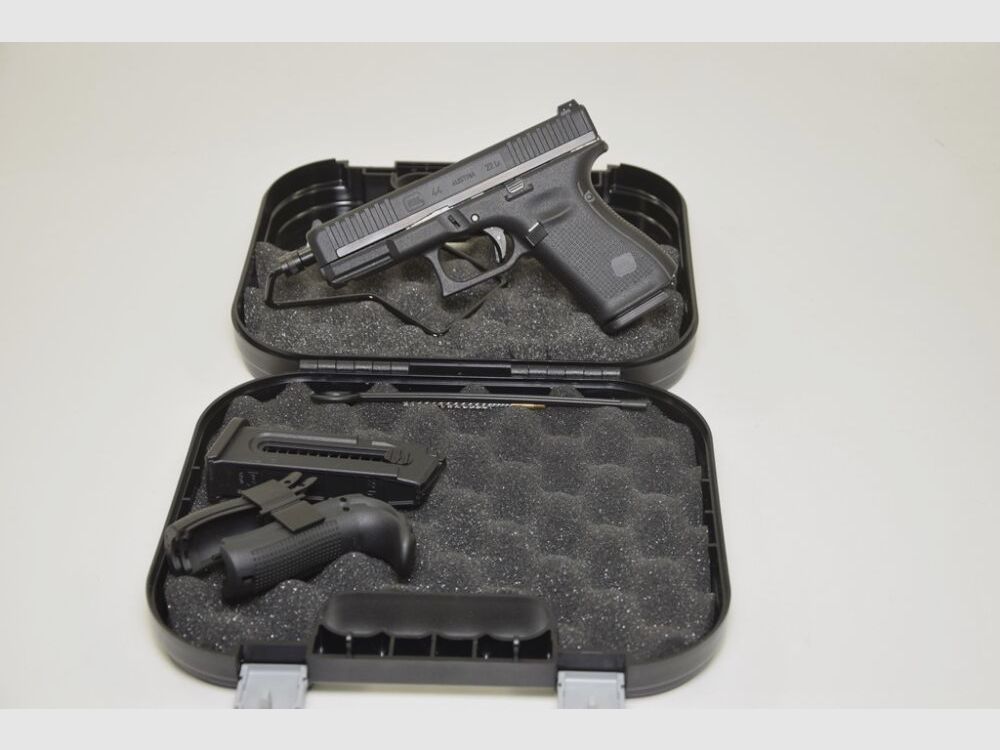 Glock Glock 44 avec canon fileté