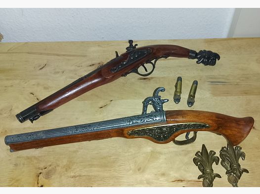 Deko Steinschlosspistolen 2 Stück inklusive Wandhalterung