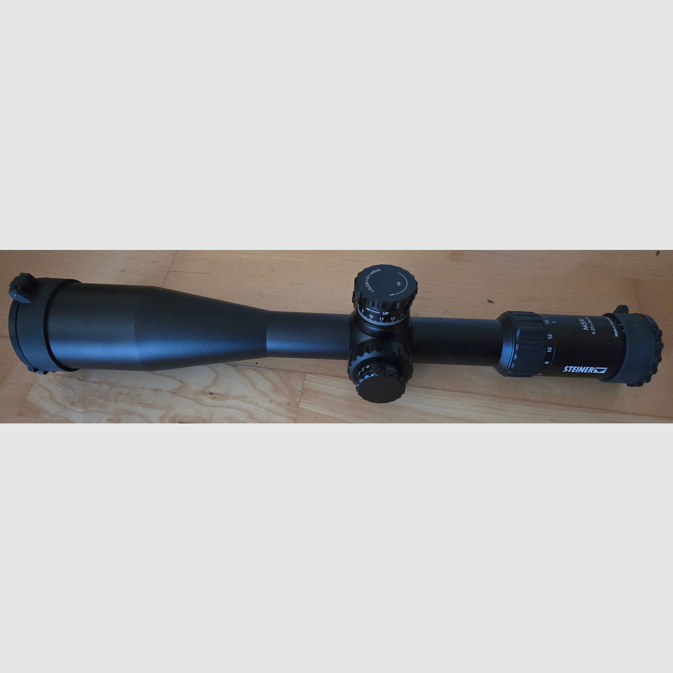 Steiner M5Xi 5-25x56, FFP, 34mm Mittelrohrdurchmesser, TReMoR3 militärisches Absehen, wie neu
