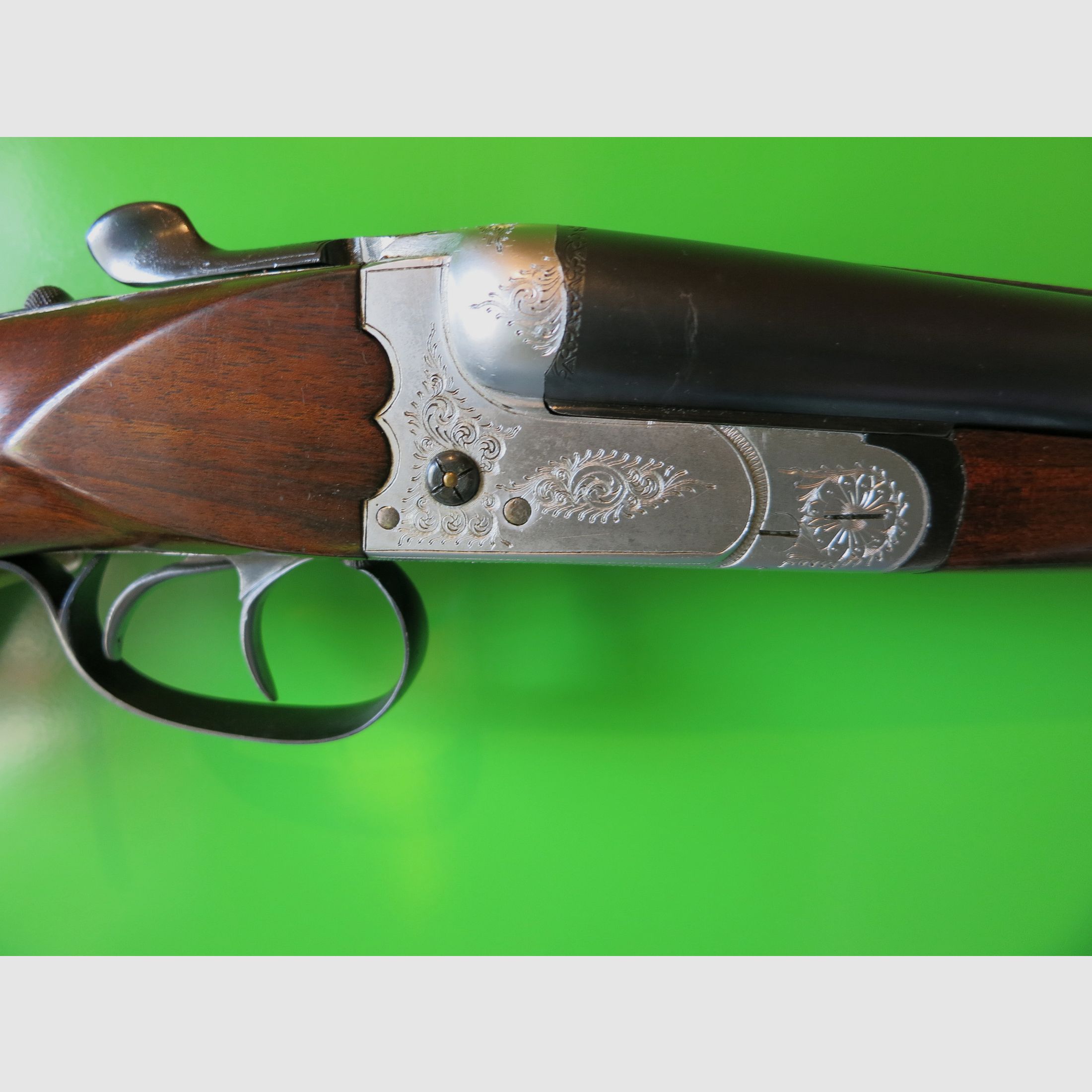 AyA, Aguirre and Aranzabal, Model 107 "Milan" double shotgun/cross shotgun caliber 16/70, engraving #20-