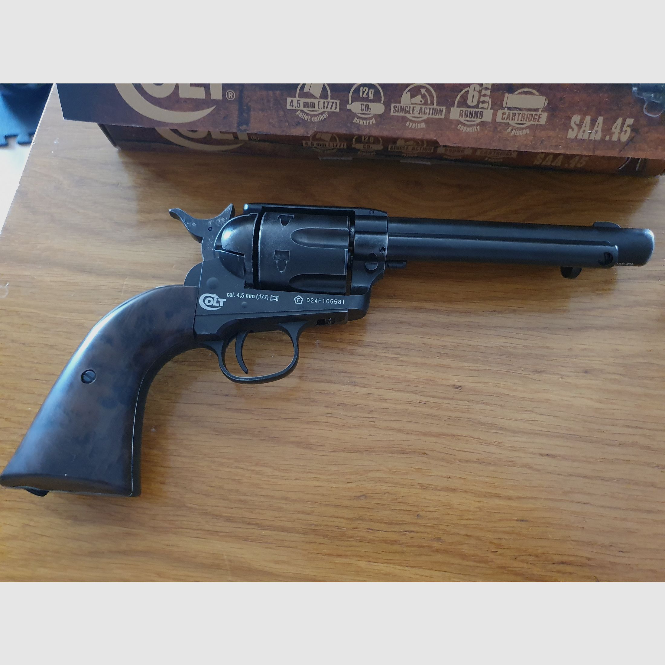 Colt Single Action Army SAA Co2 gezogener Lauf, 4,5 mm Diabolo, inkl. 12 Ladehülsen