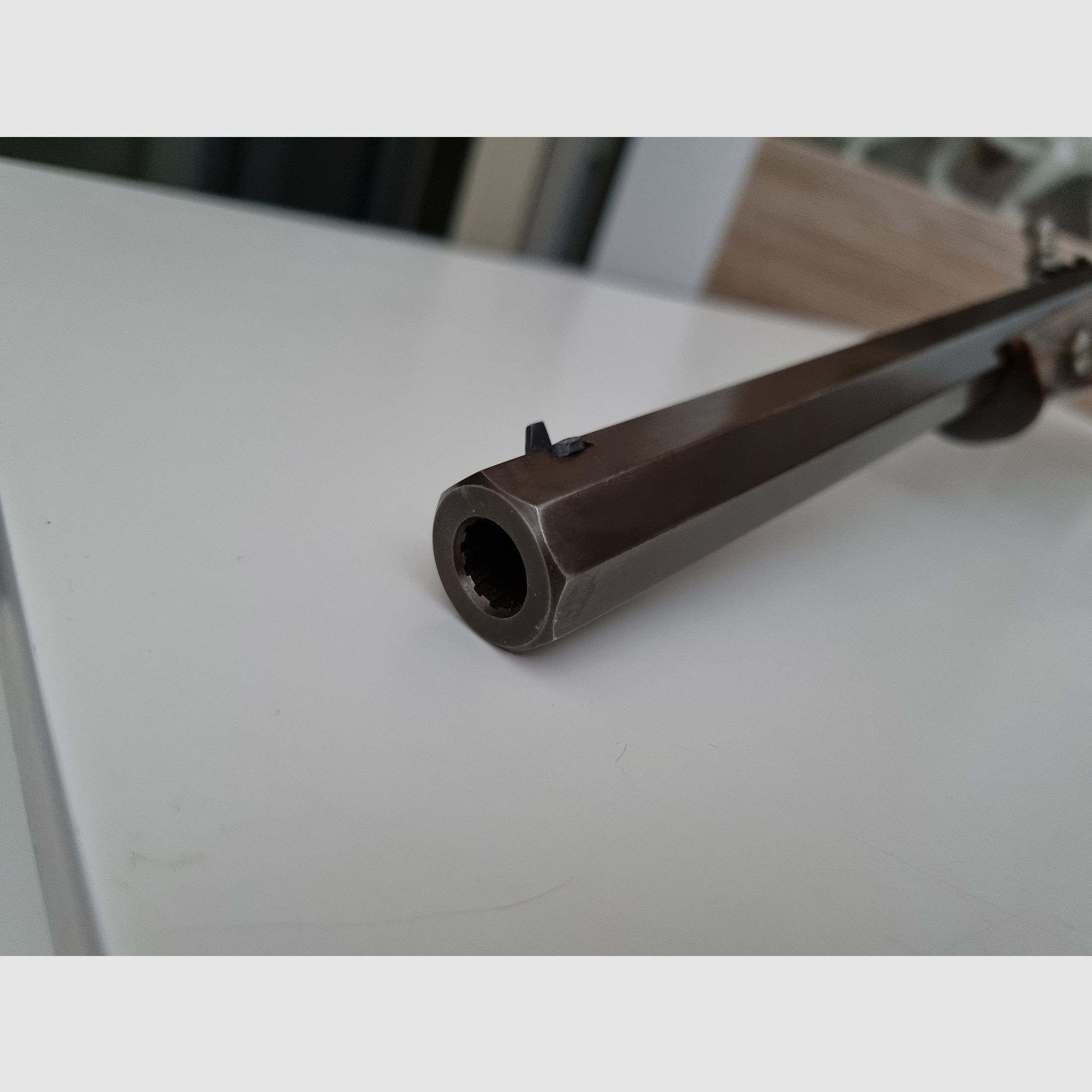 Front-loading percussion pistol model W. Parker of London caliber: .45