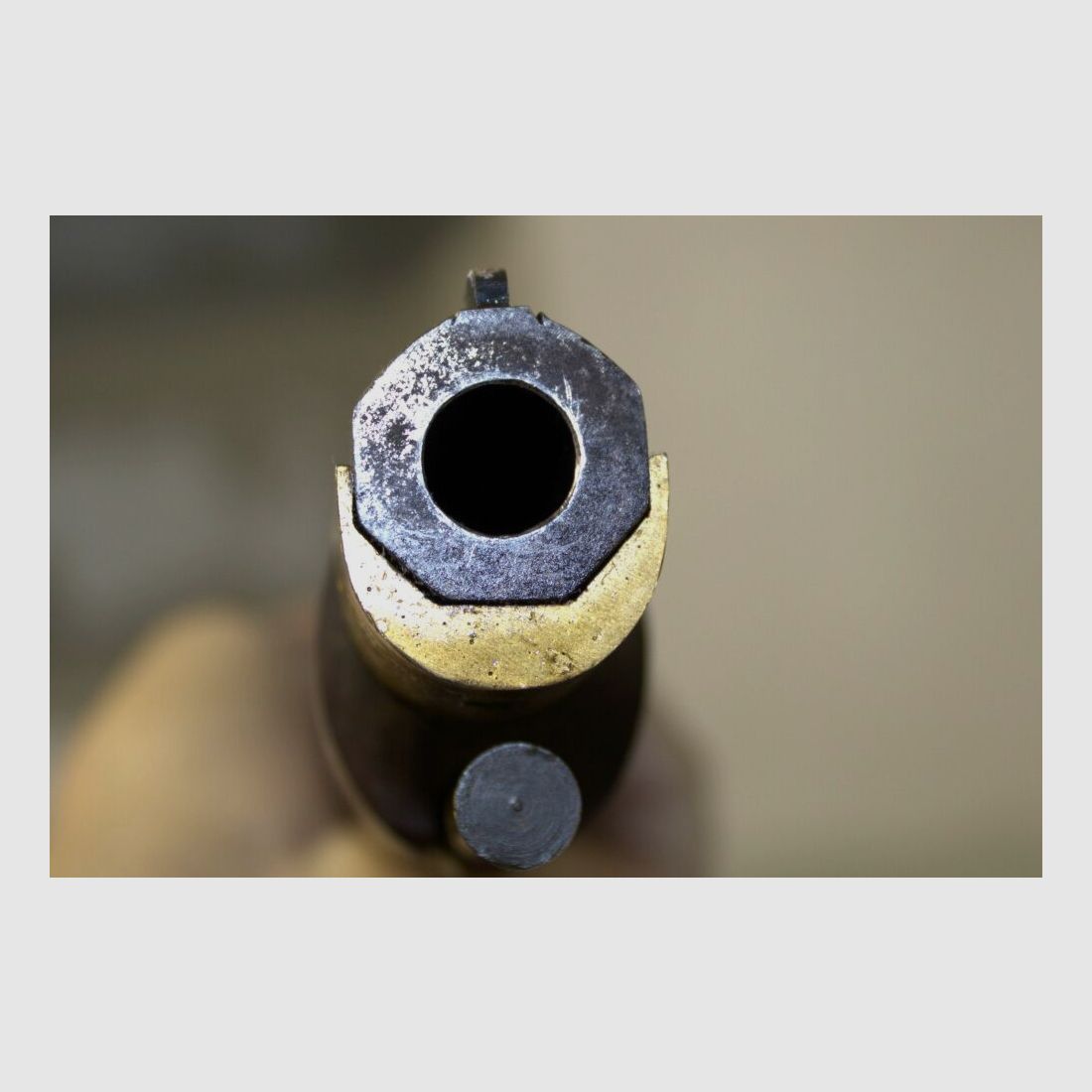 Beau fusil à chargement par la bouche avec décoration dorée pour la chasse. Calibre 45 réplique de fusil à chargement par la bouche techniquement avant le 1er janvier 1871