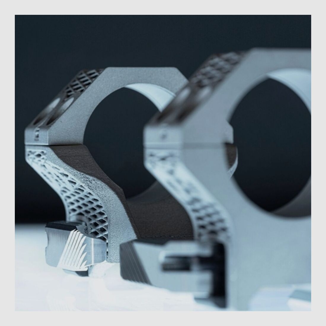 EAW 3D Aufkippmontage