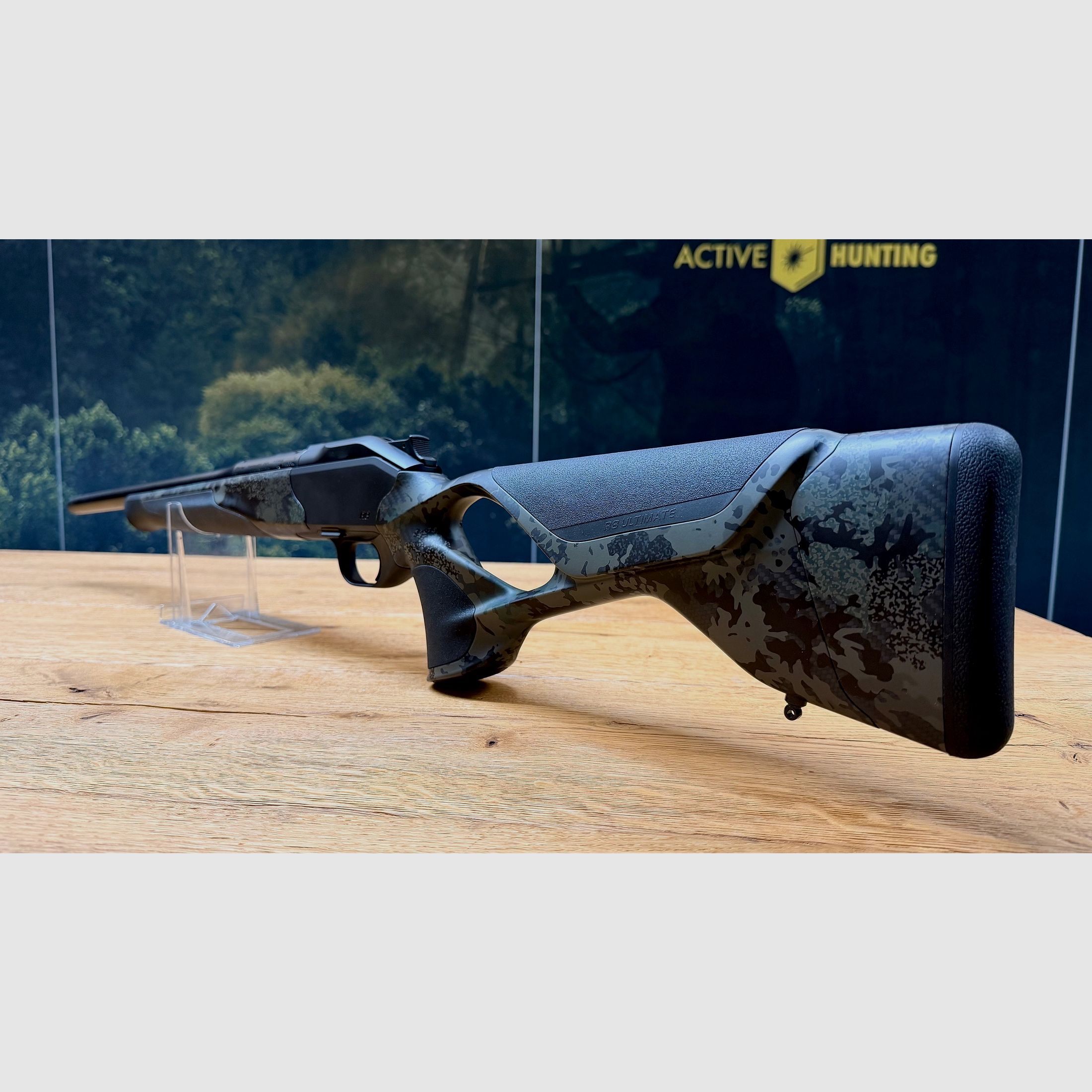 Blaser R8 Ultimate Carbon Huntec Camo Komplettwaffe / Kaliber wählbar / Logo schwarz / Semi Weight