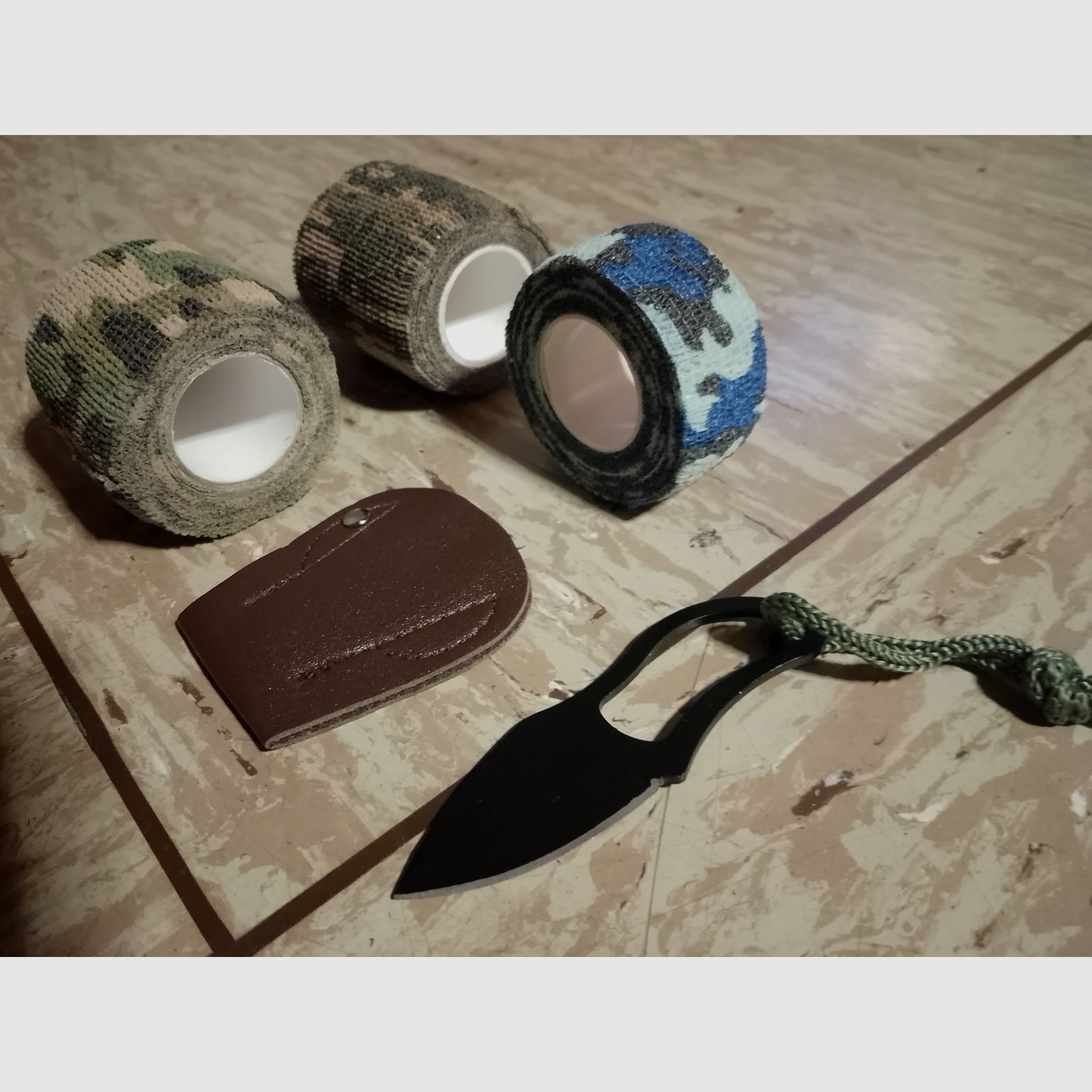 1x Pocket Knife Mini Messer kleines Angelmesser Outdoor Taschenmesser neu Mini Allrounder Brieföffner + Tarnband flecktarn band 3 Rollen 