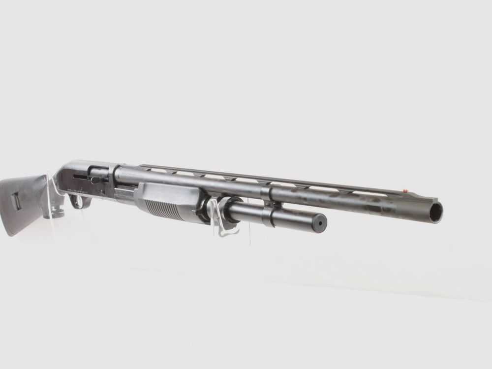 Escopeta semiautomática Benelli M3 - 12/76
