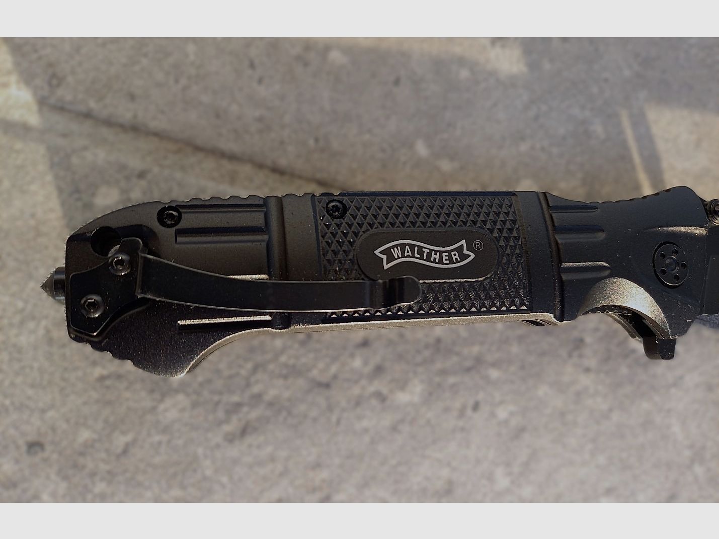 Walther Black Tanto Knife folding knife rescue pocket knife glass breaker case EDC