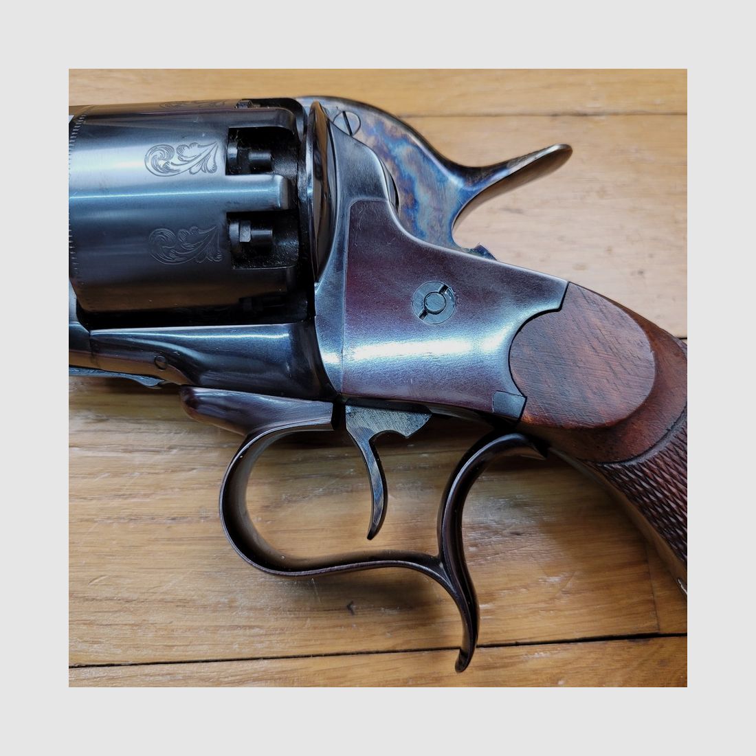 Barock und beeindruckender LeMat Kavallerie-Revolver – Seltene Herstellung von Pietta aus 1988 – 9-Schuss Trommel im Kaliber .44 und ein zentraler für Schrot – Die außergewöhnlichste Waffe des Bürgerkriegs – Originalkoffer – Wunderschöne Brünierung – Perfekte Mechanik und Ästhetik – TBE++, Bild 8 von 30
