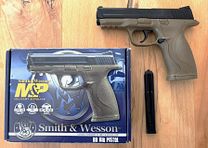 S&W M+P w 4,5 mm BB Co 2 blaszane puszki killer !!!!