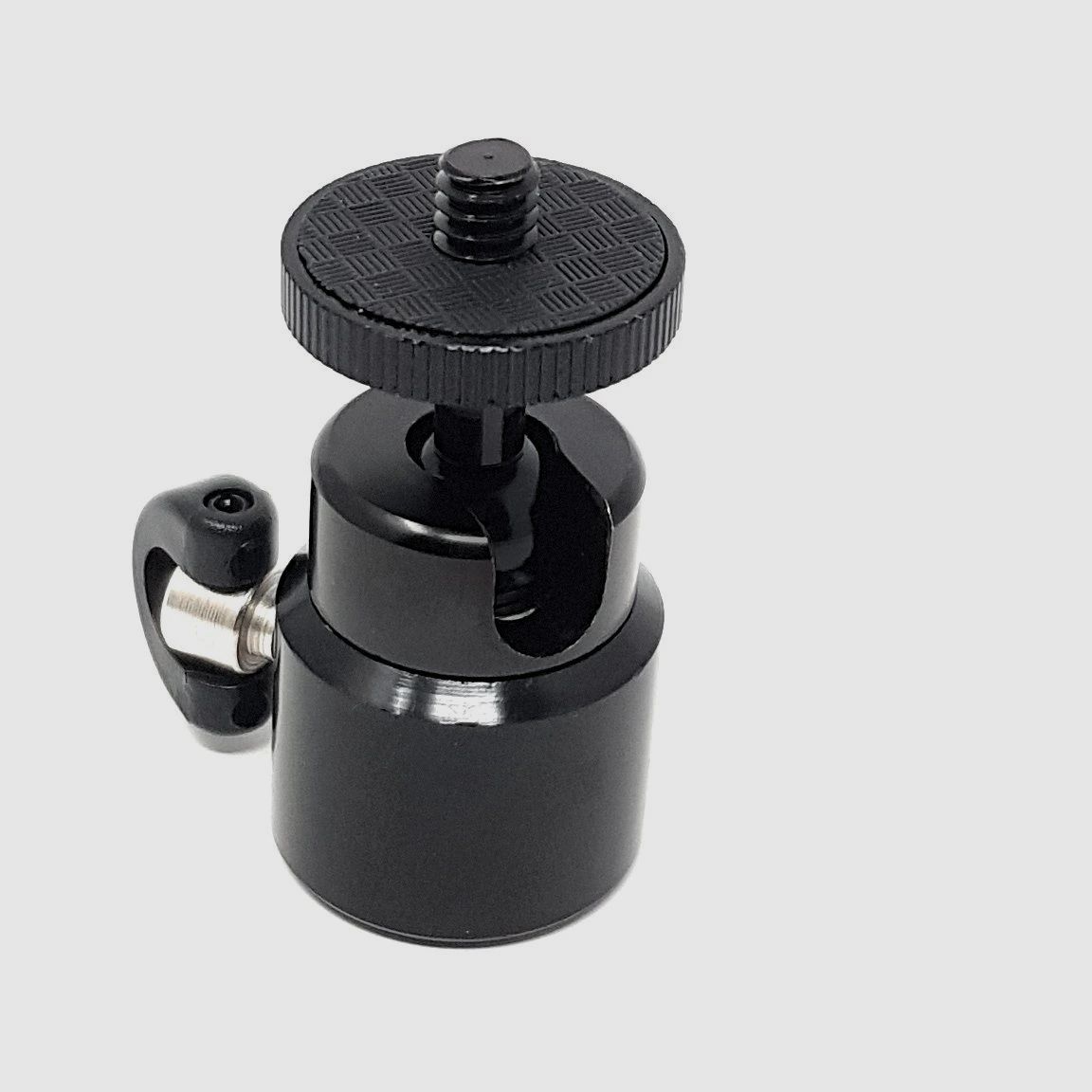 Śruba do drzewa z głowicą kulową