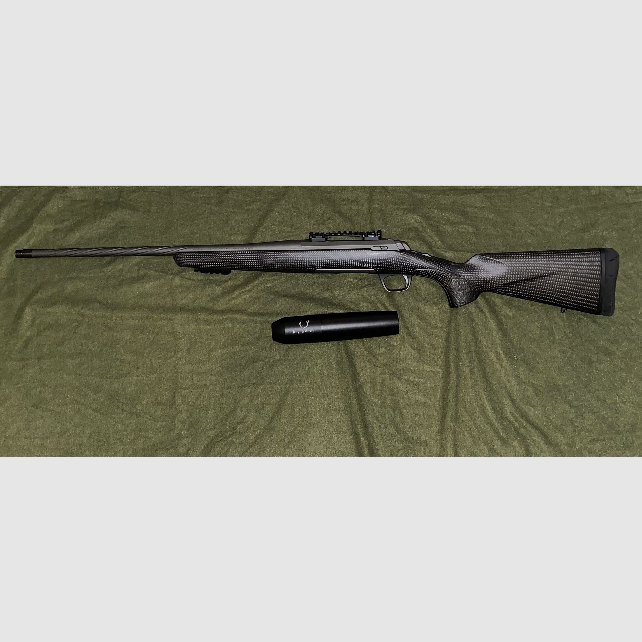 Browning X-Bolt Pro Carbon inkl. Freyr Devik Featherweight 269