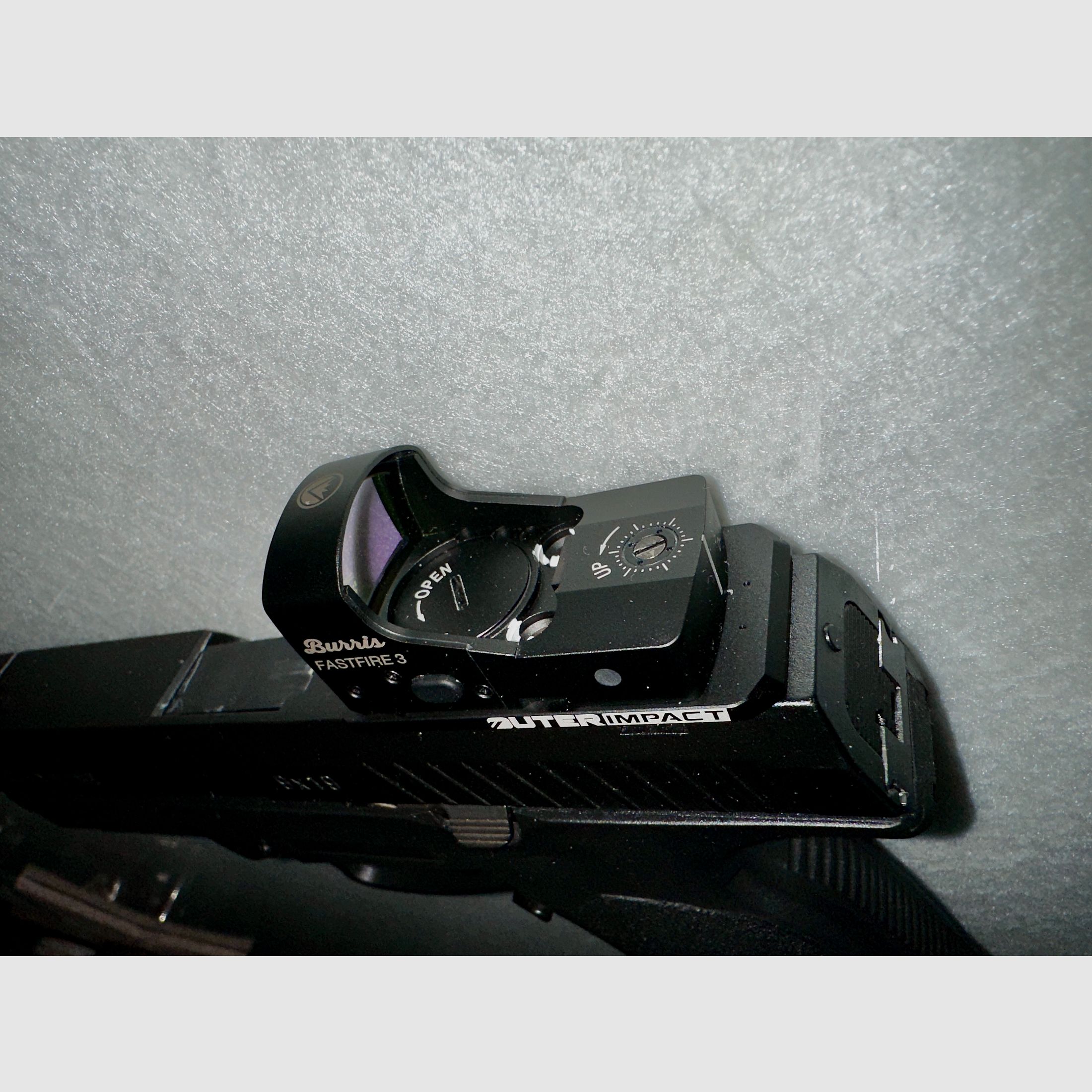 Steyr M9 9mm met Reddot