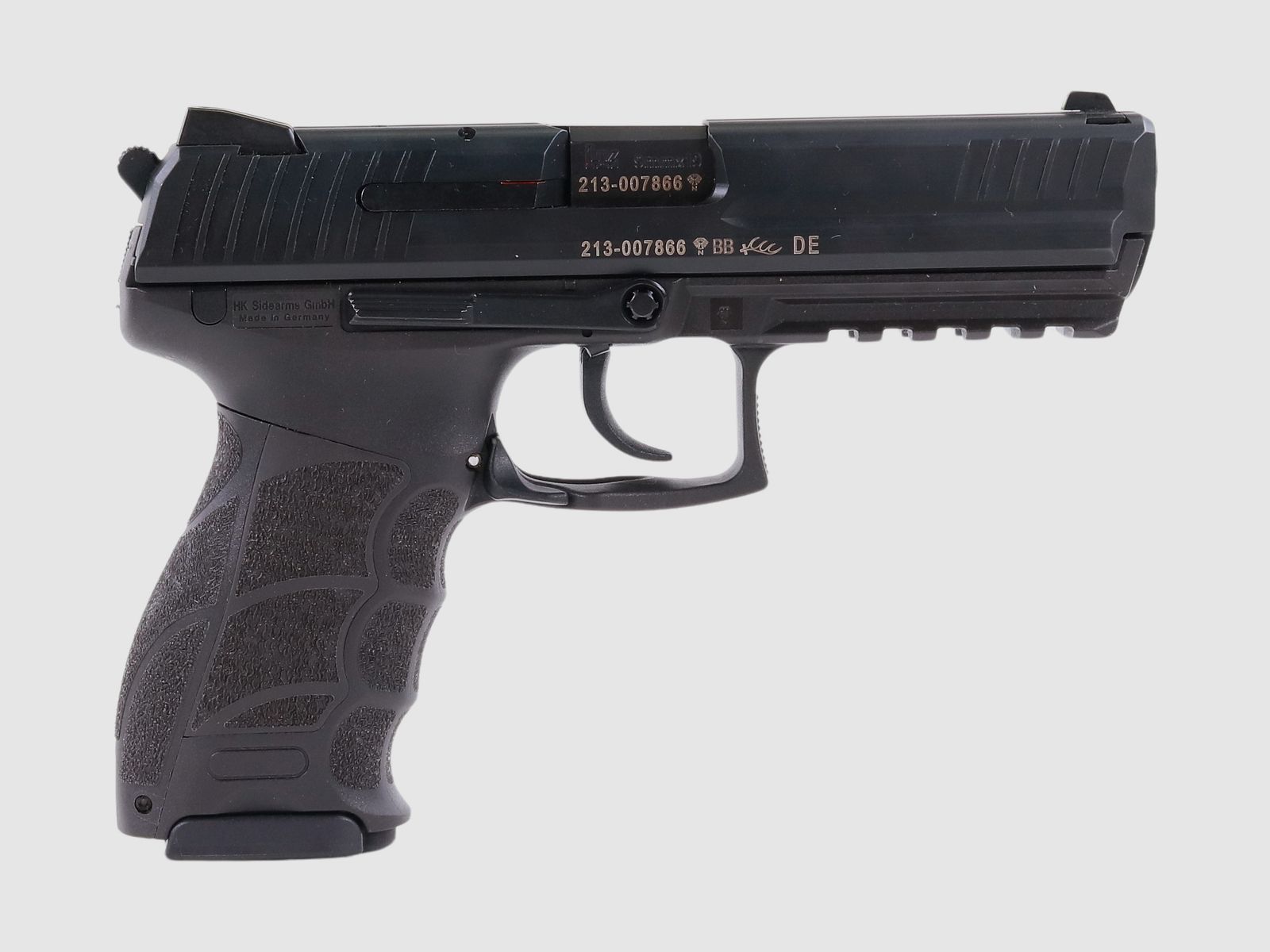 Heckler & Koch P30, caliber 9mm Luger || pistol