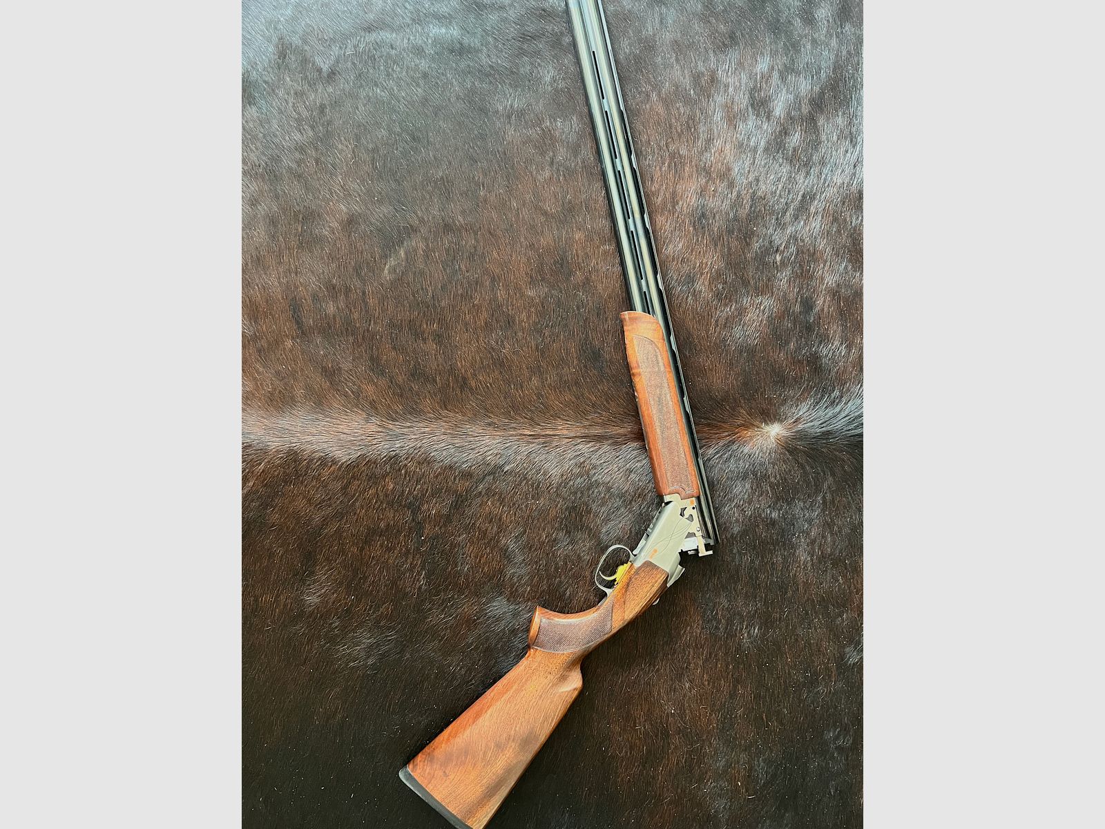 Browning B 725 Sporter over-and-under shotgun
