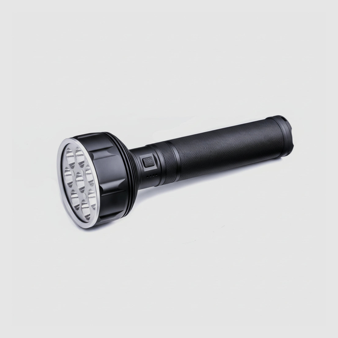 NEXTORCH Saint Torch 31 – 20 000 Lumens Lampe Tactique
