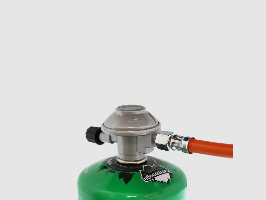Cartridge regulator for gas cartridges with screw thread 450g-500g (50 mbar)