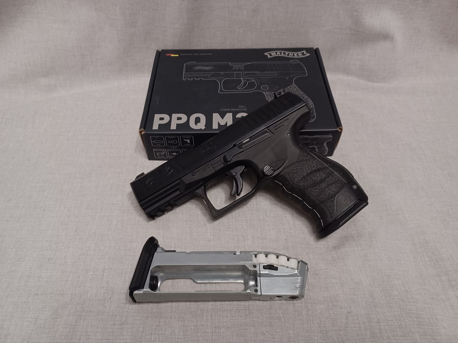 Walther PPQ M2 / 4,5 mm Diabolo / BlowBack / CO2 / Pistole / OVP (38)