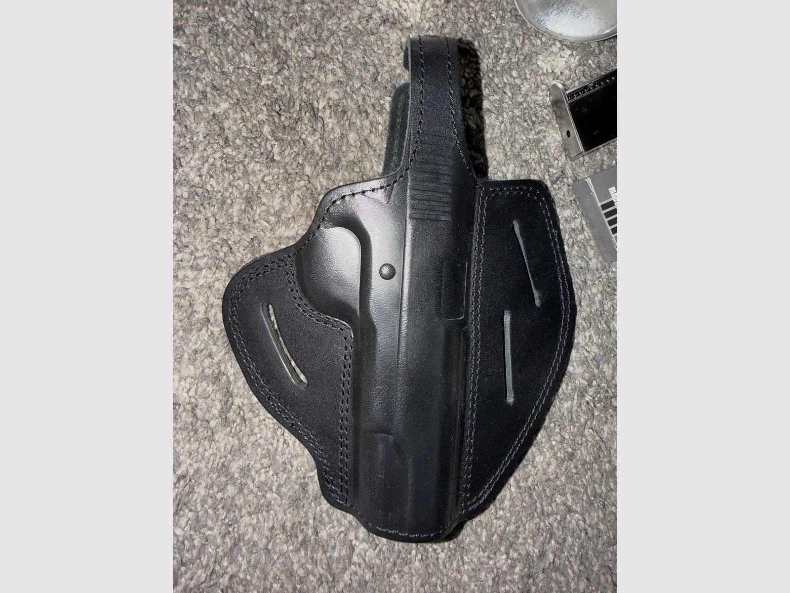 Cybergun / AWC Colt 1911A1 Vollmetall GBB 6mm BB silber