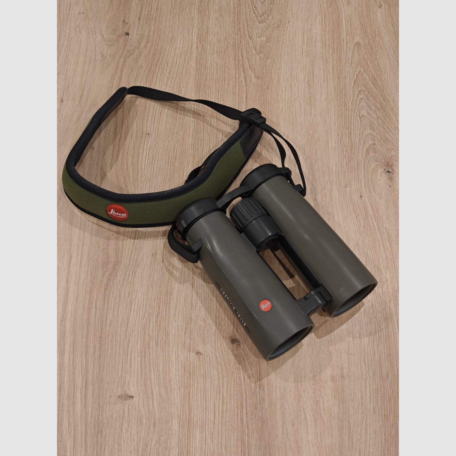 Leica Noctivid 10x42