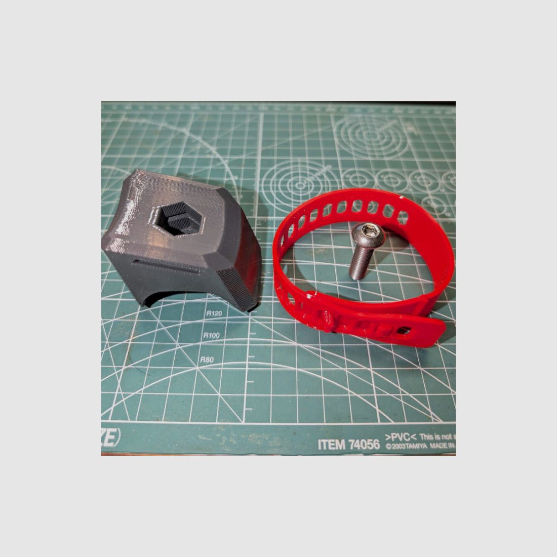 Rifle holder for Suzuki Jimny from model year 2018