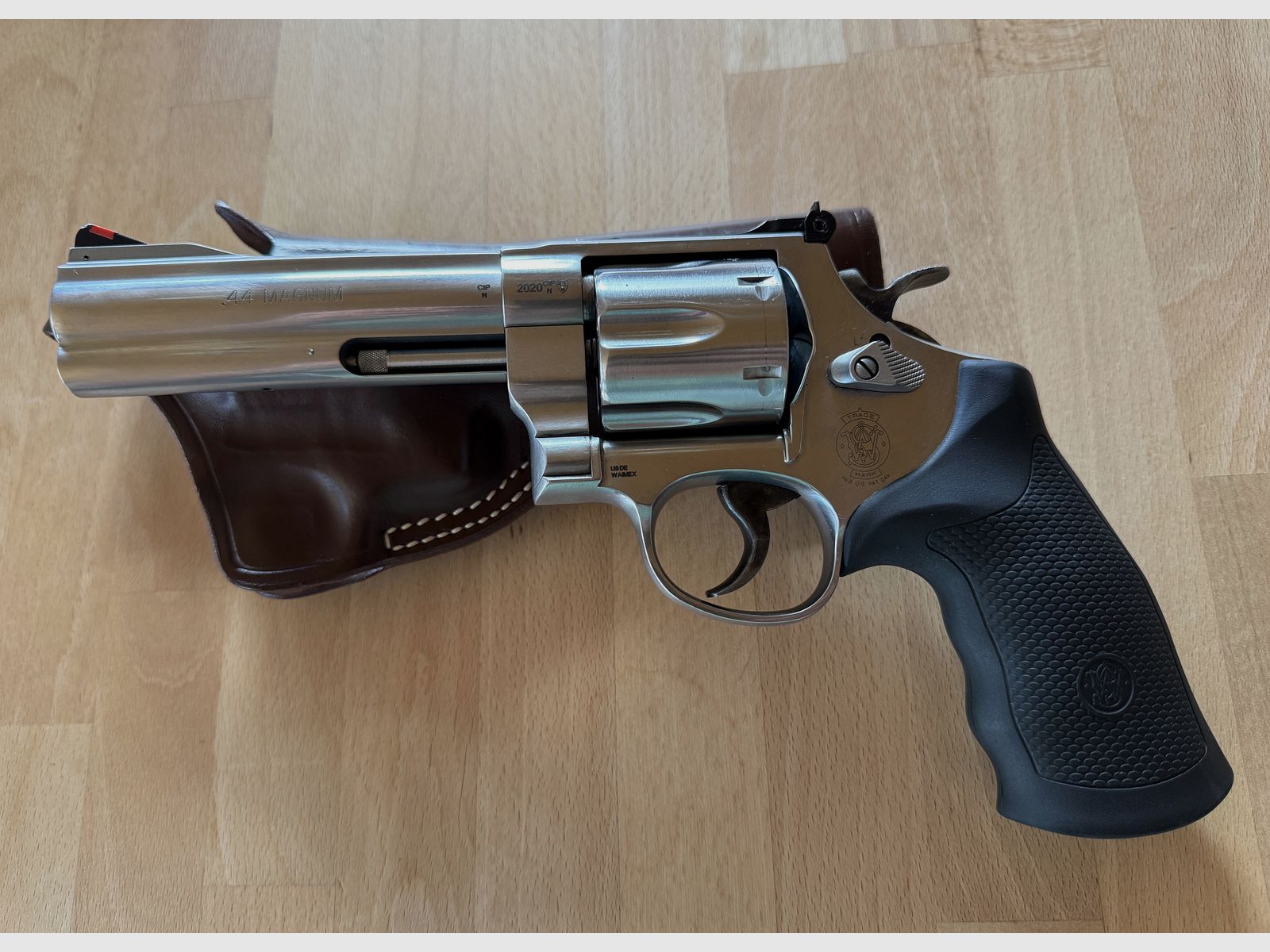 Smith & Wesson 629 Classic, 5"-Lauf. Sehr neuwertig