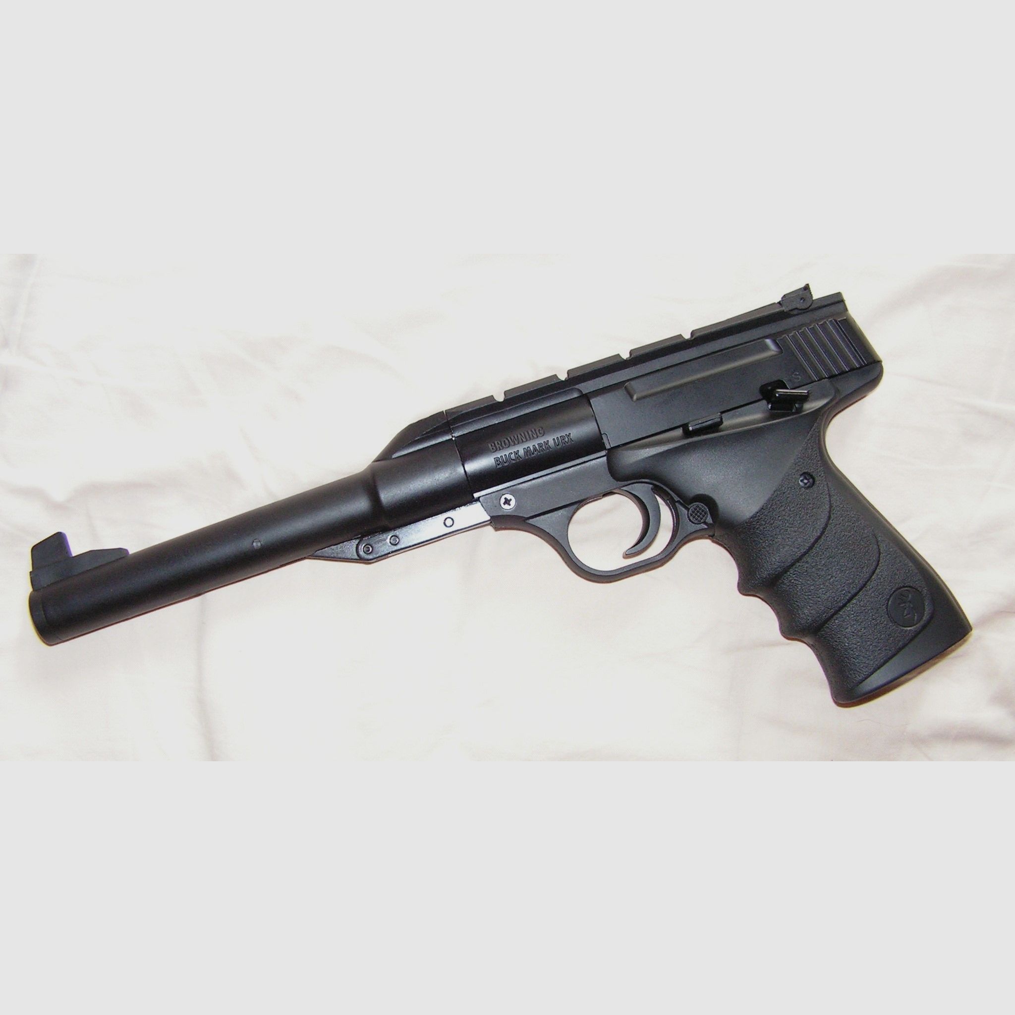 Browning Buck Mark URX luchtpistool, afbeelding 5 van 6