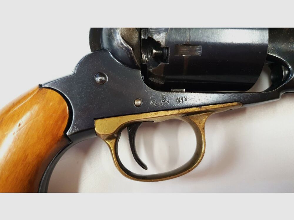 Hege Uberti percussion revolver Hege Uberti Mod. 1858 New Army .44