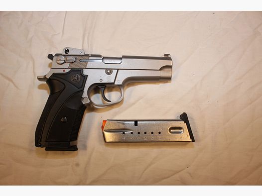 S&W Model 5906.