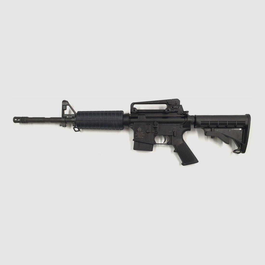 Rifle semiautomática NORINCO Norinco CQ-A AR15 M4 14,7" en calibre 223rem. Asa de transporte, mira Delta