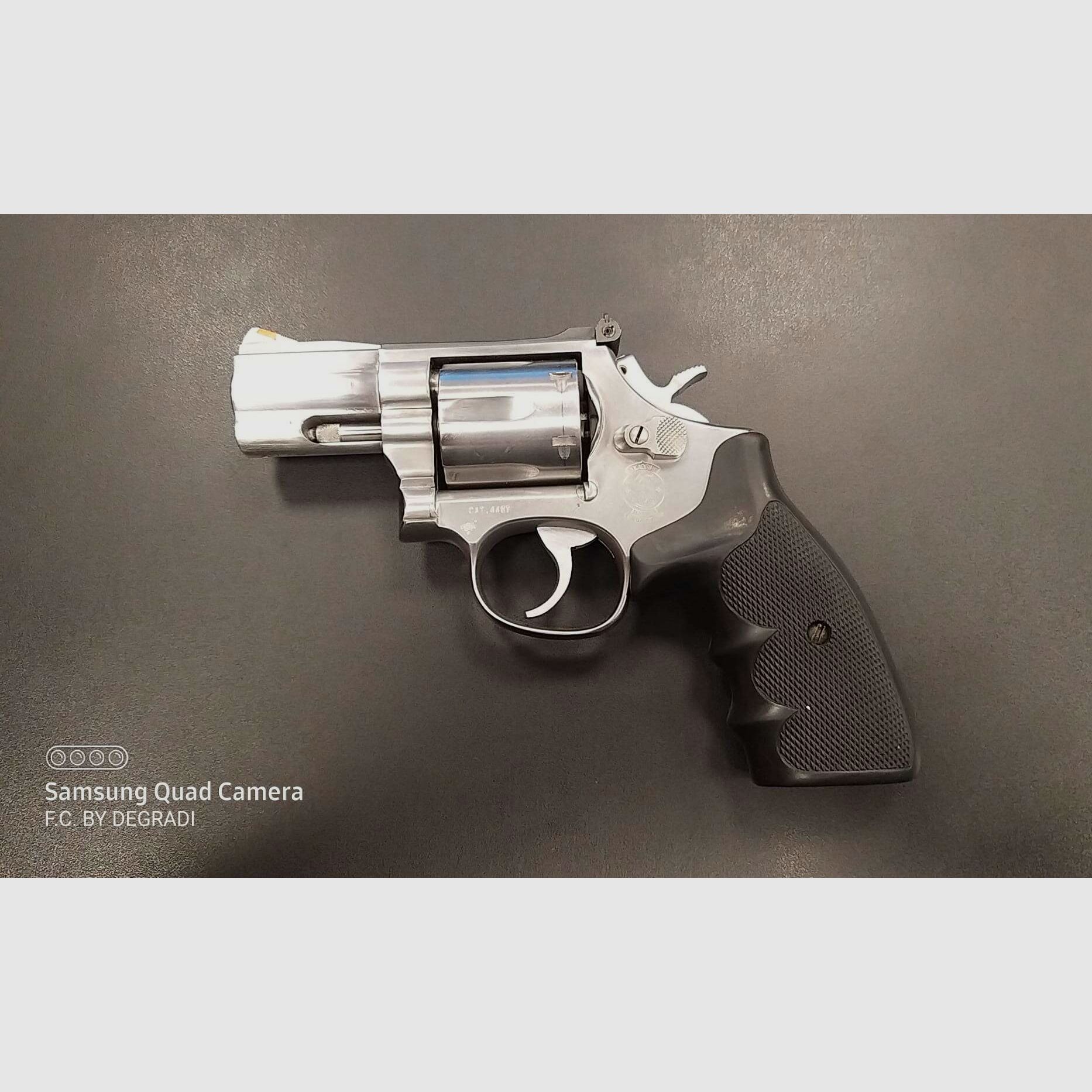 SMITH & WESSON 686-3 INOX 357 MAGNUM, Bild 1 von 3