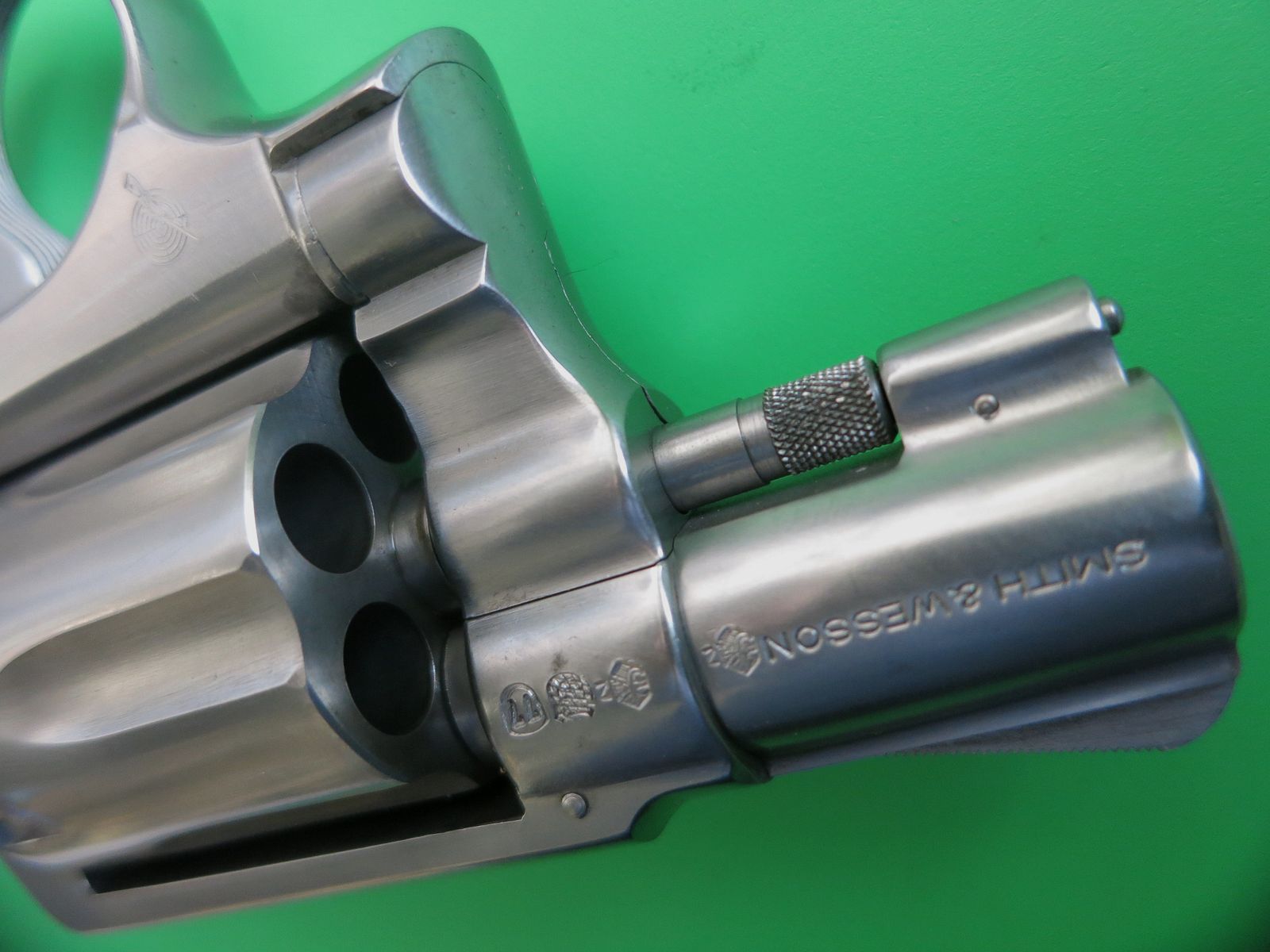 Smith&Wesson Mod. 64, .38 Special, 2" barrel, stainless, HOGUE-Monogrip, Fangschuß   #91