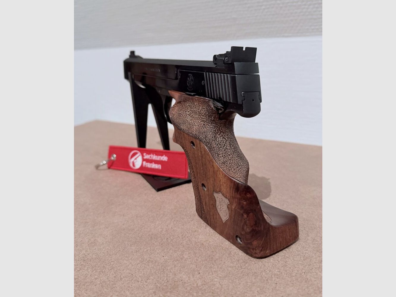 Smith & Wesson Model 41, Bild 2 von 5