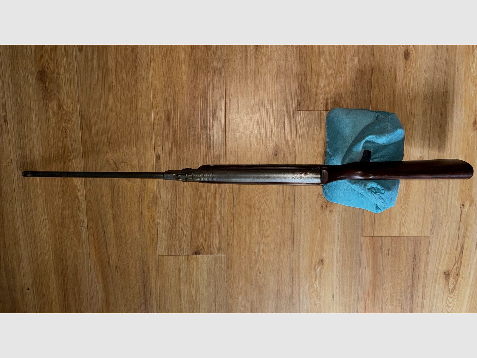 Offering air rifle Haenel Suhl model III-284 with renewed wear parts, such as spring, seals, trigger, etc.